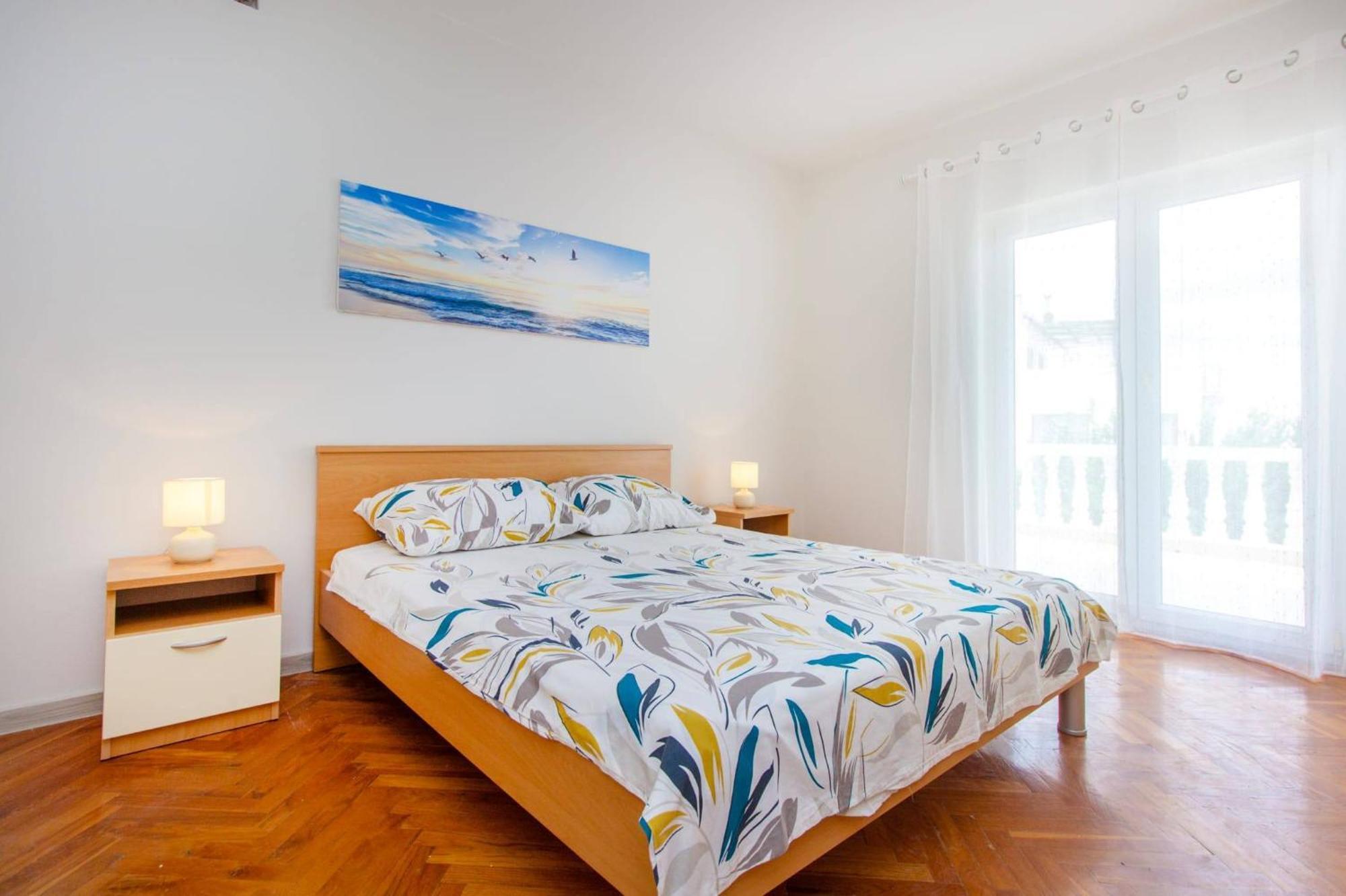 Apartments Alaga Tribalj Eksteriør billede